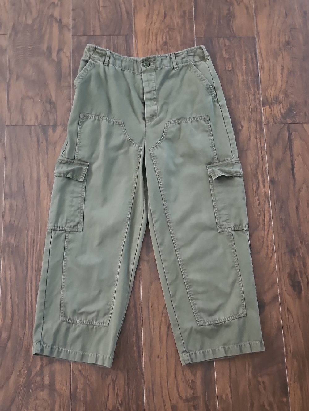 Size 10 Universal Thread Womens Olive Cargo Pants - Durable Utility Style